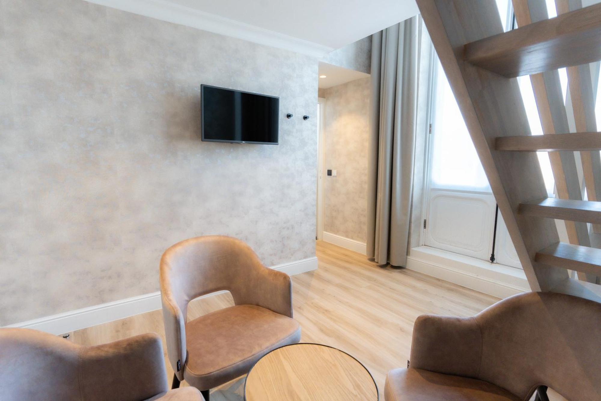 Golden Tree Hotel Брюж Стая снимка