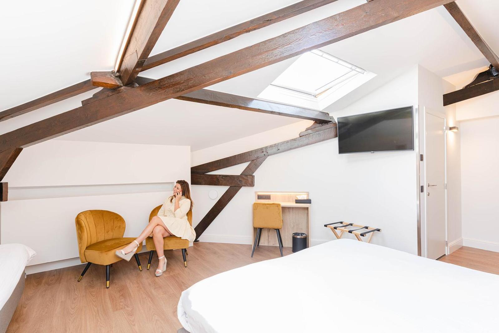 Golden Tree Hotel Брюж Стая снимка